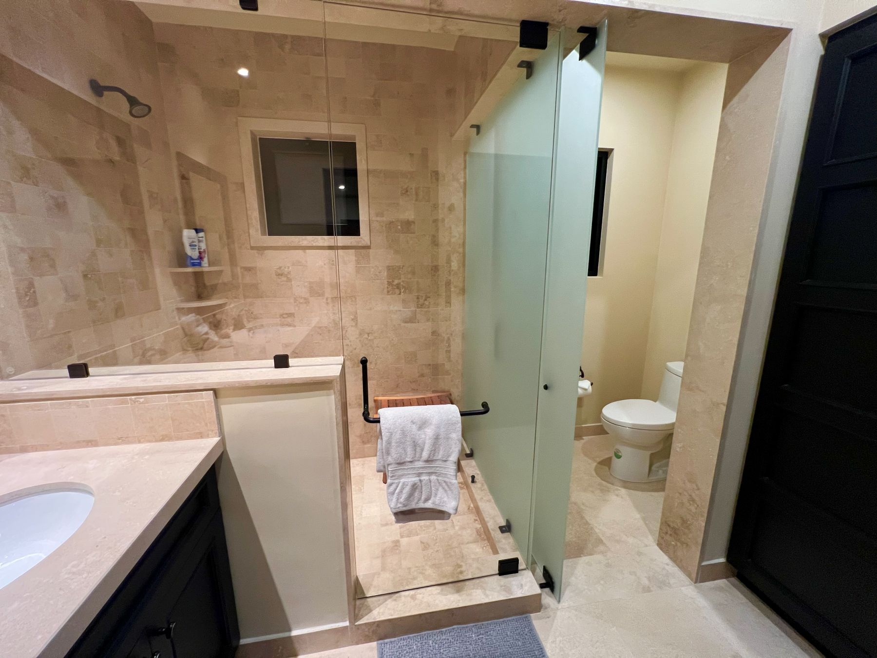 Full Bathroomd
